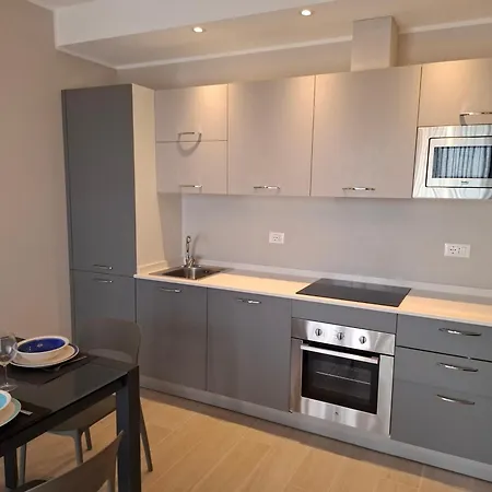 New With Seaview Terrace 5 Pietra Ligure